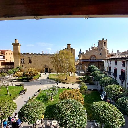 B&B Apartamentos La Atalaya Olite Luaran gambar