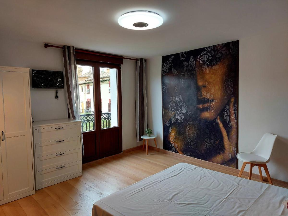 B&B Apartamentos La Atalaya Olite Luaran gambar