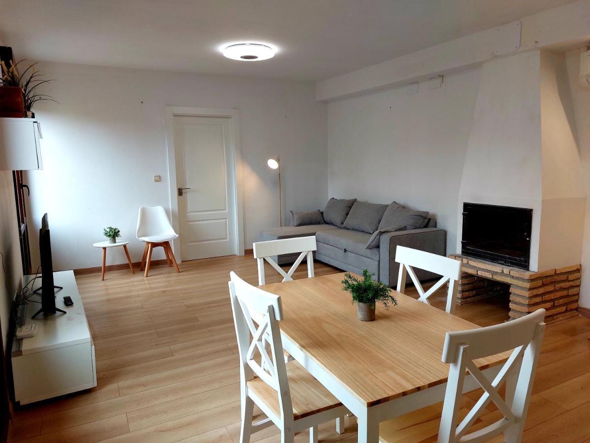 B&B Apartamentos La Atalaya Olite Luaran gambar
