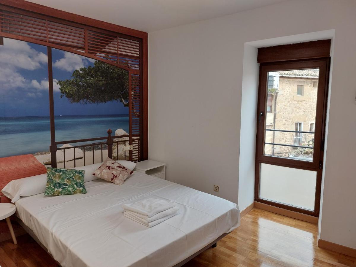 B&B Apartamentos La Atalaya Olite Luaran gambar